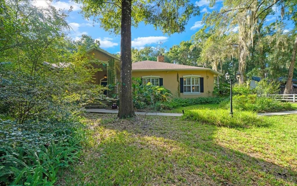 En Venta: $764,900 (4 camas, 3 baños, 2639 Pies cuadrados)