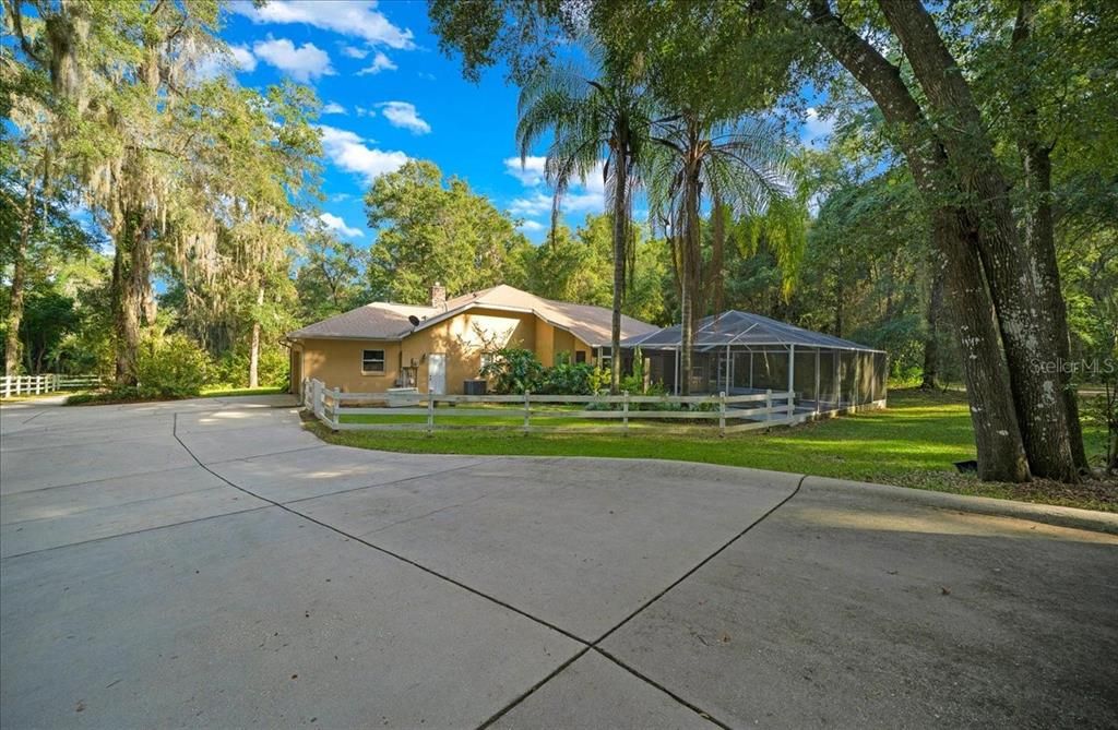 En Venta: $764,900 (4 camas, 3 baños, 2639 Pies cuadrados)