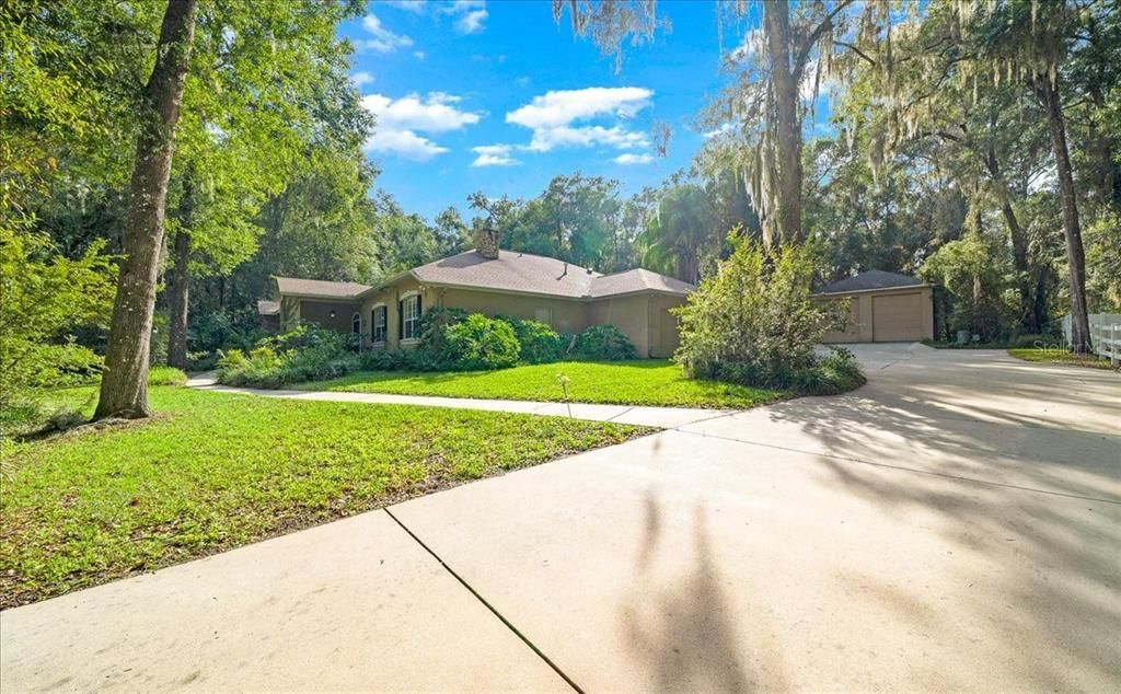 En Venta: $764,900 (4 camas, 3 baños, 2639 Pies cuadrados)