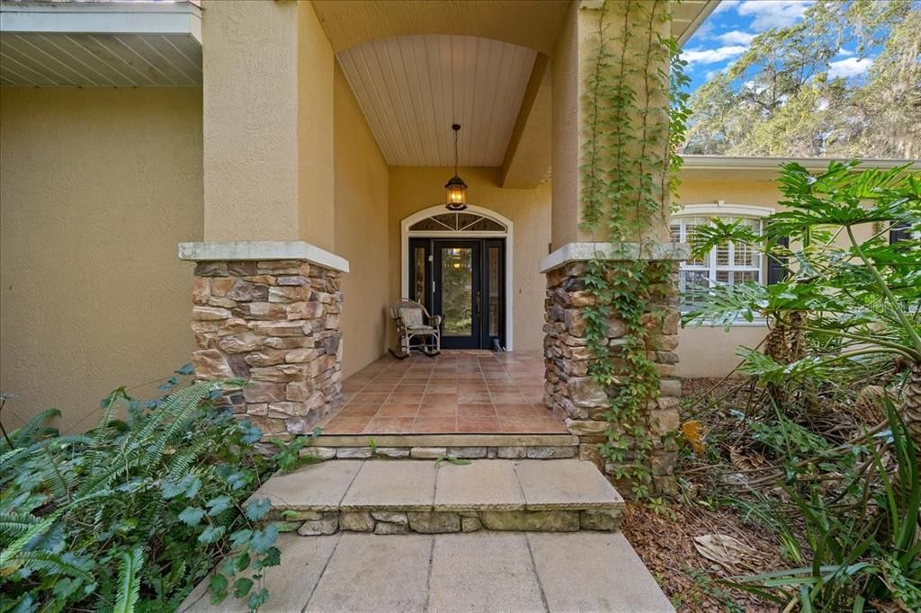 En Venta: $764,900 (4 camas, 3 baños, 2639 Pies cuadrados)