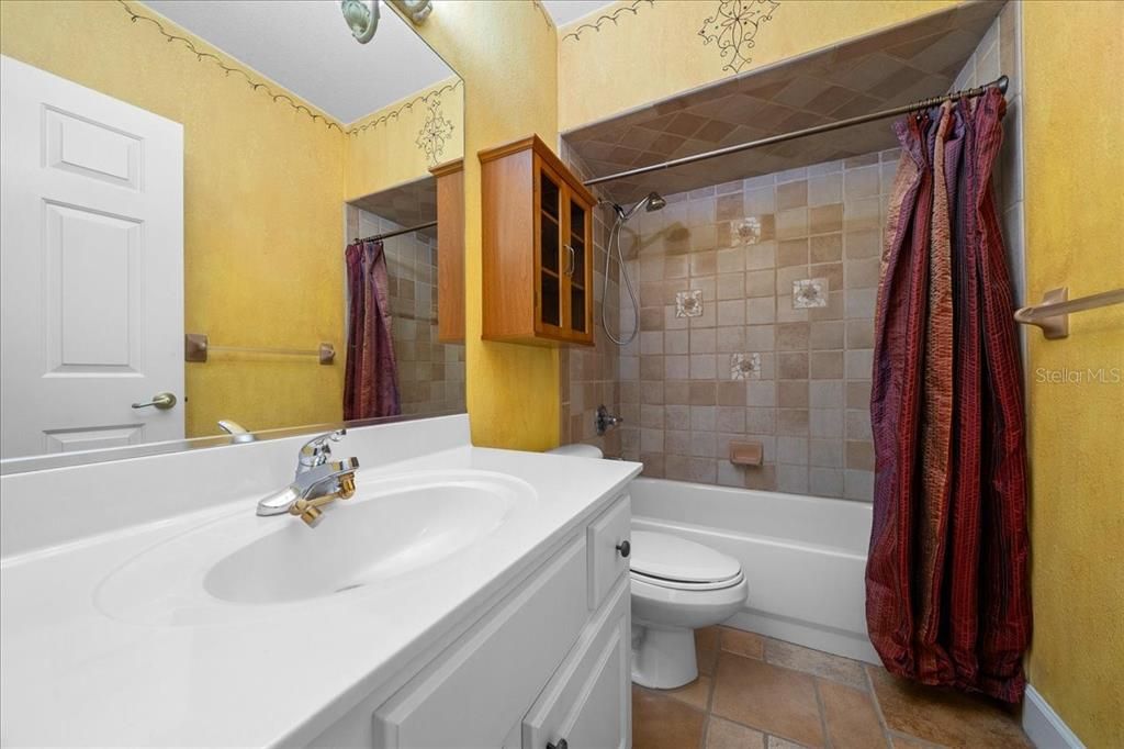 En Venta: $764,900 (4 camas, 3 baños, 2639 Pies cuadrados)