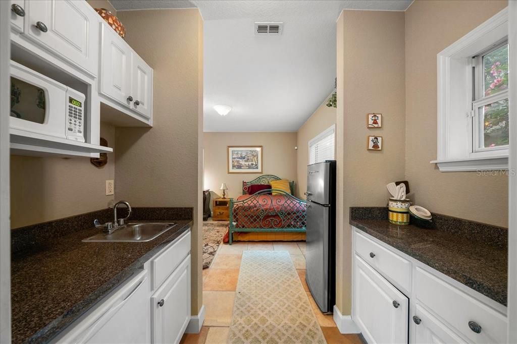 En Venta: $764,900 (4 camas, 3 baños, 2639 Pies cuadrados)