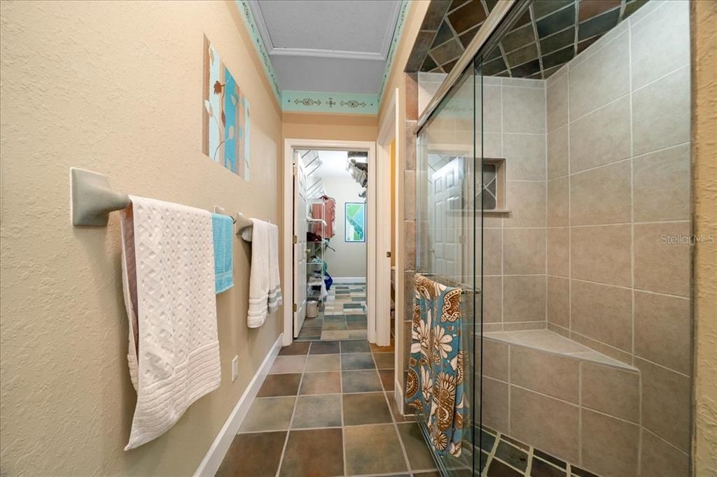 En Venta: $764,900 (4 camas, 3 baños, 2639 Pies cuadrados)