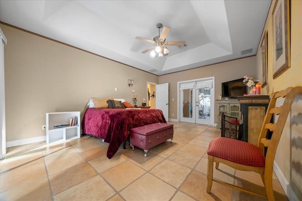 En Venta: $764,900 (4 camas, 3 baños, 2639 Pies cuadrados)