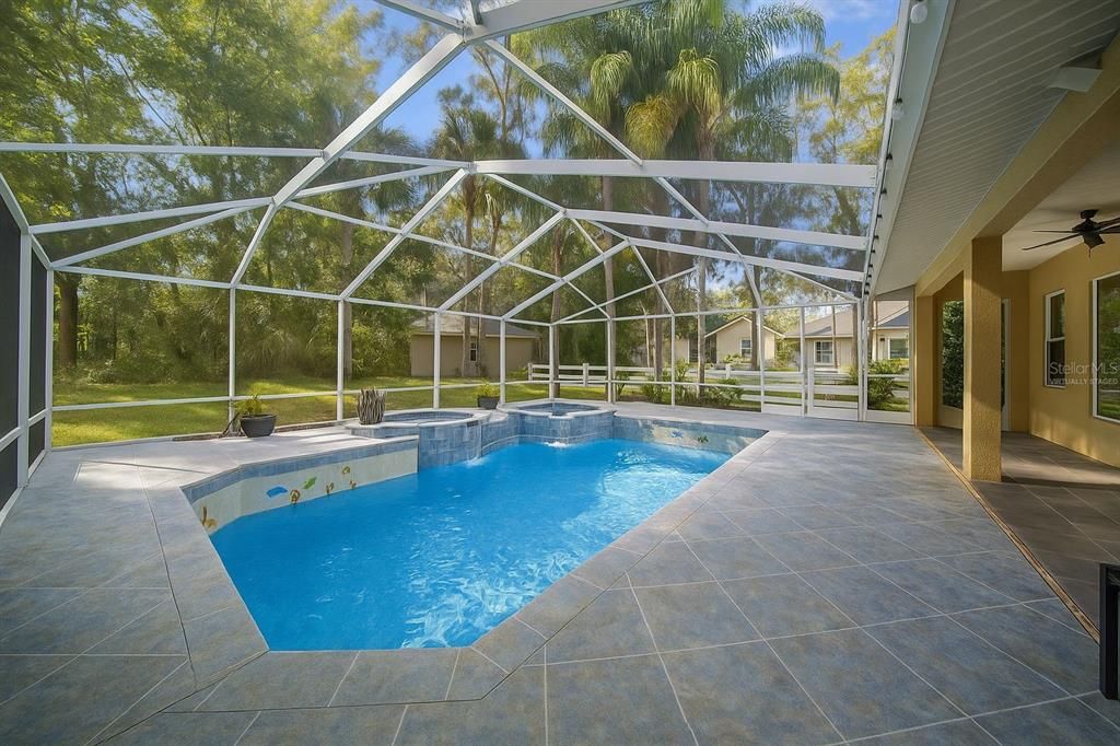 En Venta: $764,900 (4 camas, 3 baños, 2639 Pies cuadrados)