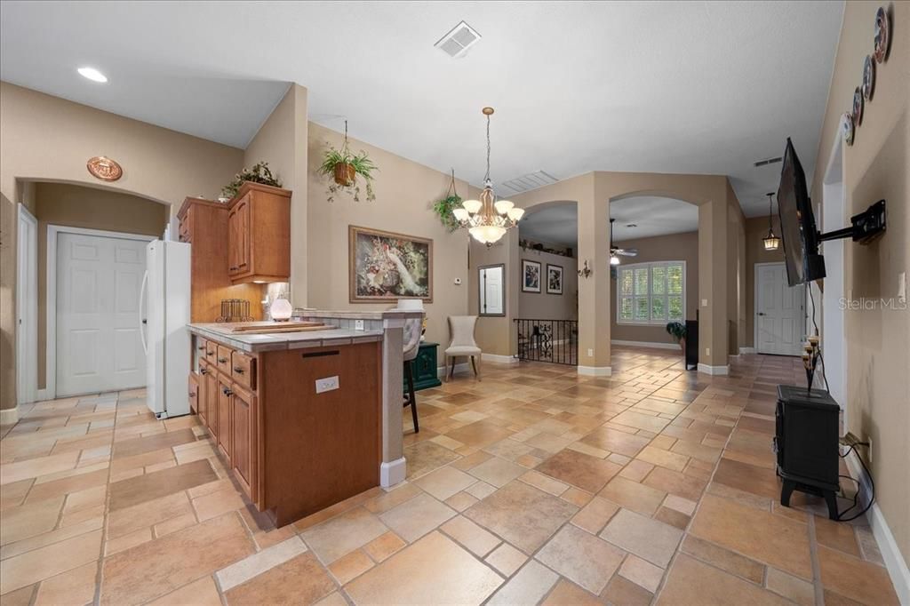 En Venta: $764,900 (4 camas, 3 baños, 2639 Pies cuadrados)