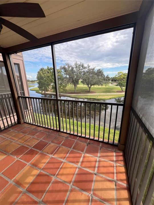 合同活跃: $1,450 (1 贝兹, 1 浴室, 713 平方英尺)