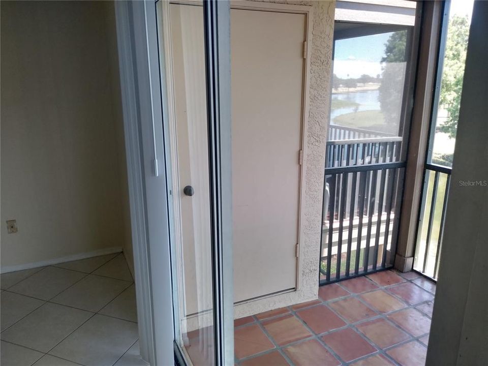 合同活跃: $1,450 (1 贝兹, 1 浴室, 713 平方英尺)