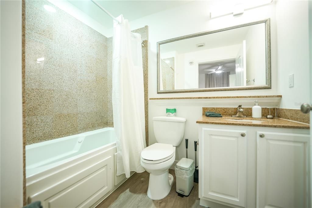 На продажу: $270,000 (1 спален, 2 ванн, 798 Квадратных фут)