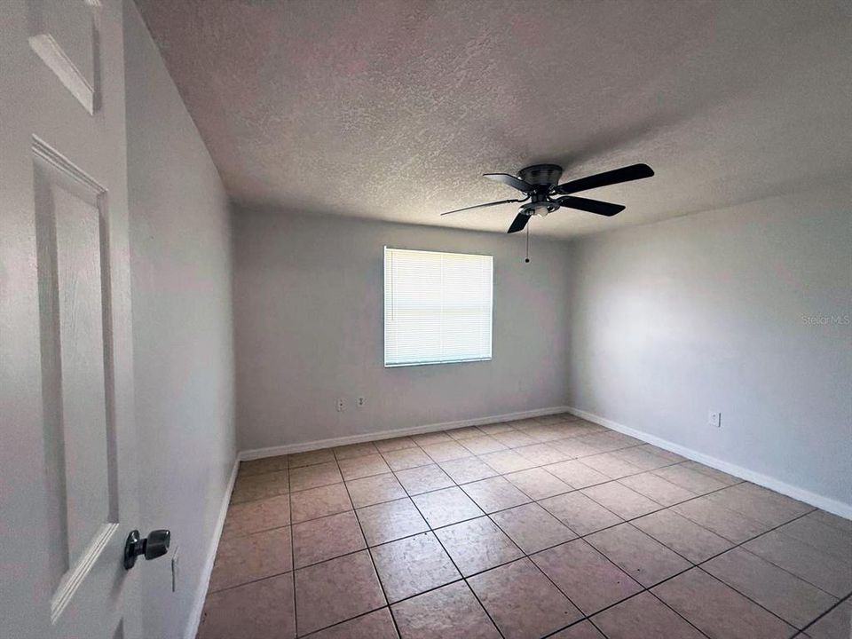 For Rent: $2,300 (3 beds, 2 baths, 1393 Square Feet)
