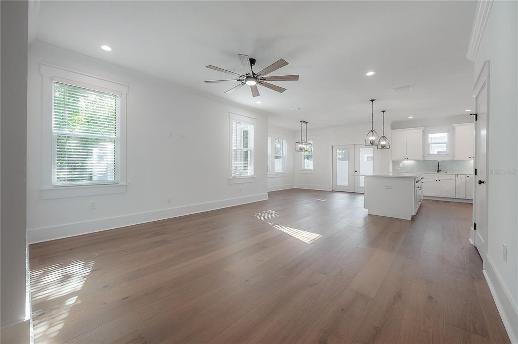 For Sale: $865,000 (4 beds, 3 baths, 2585 Square Feet)