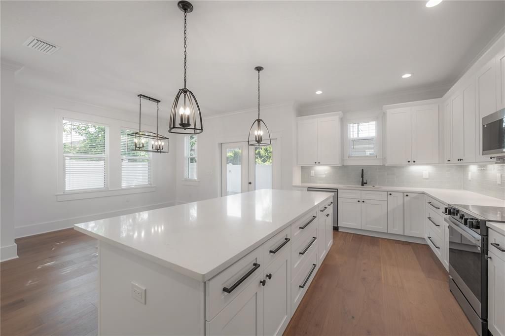 For Sale: $865,000 (4 beds, 3 baths, 2585 Square Feet)