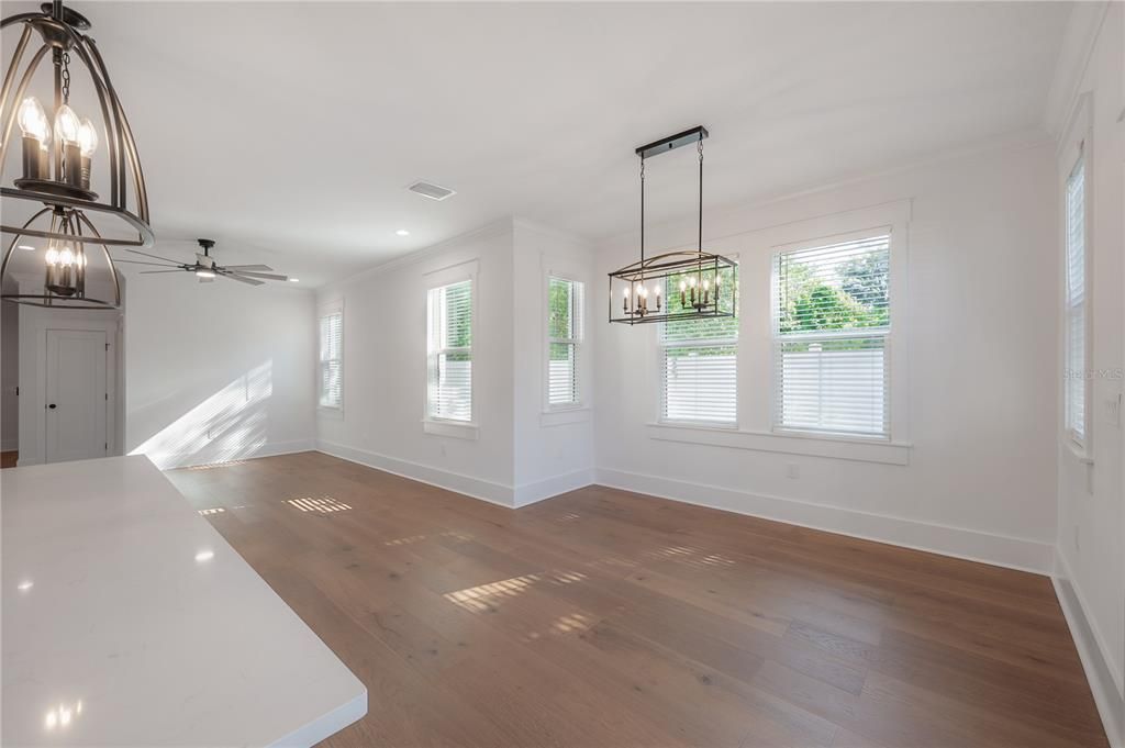 For Sale: $865,000 (4 beds, 3 baths, 2585 Square Feet)