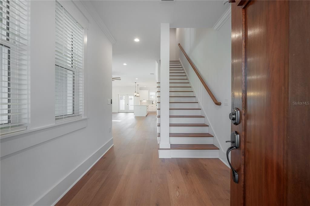 For Sale: $865,000 (4 beds, 3 baths, 2585 Square Feet)