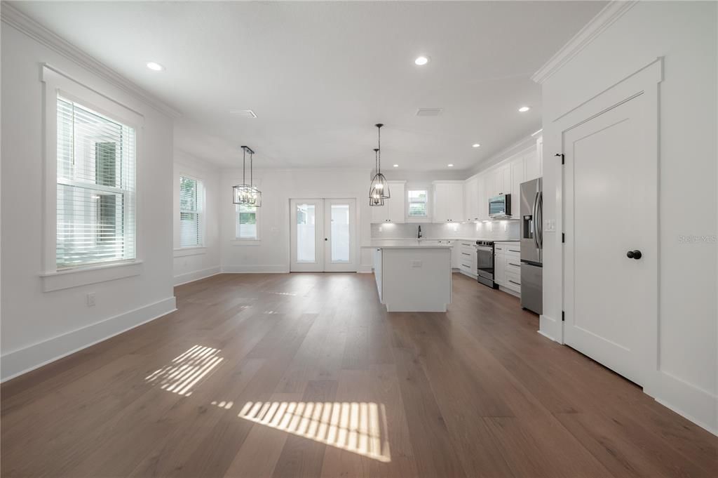 For Sale: $865,000 (4 beds, 3 baths, 2585 Square Feet)