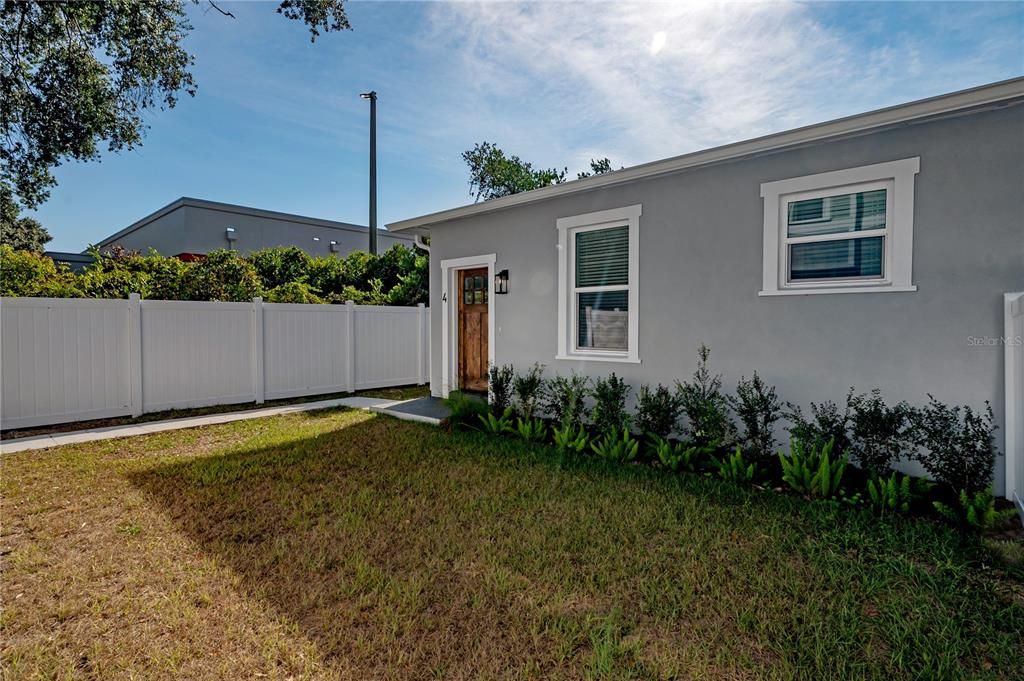 For Sale: $865,000 (4 beds, 3 baths, 2585 Square Feet)