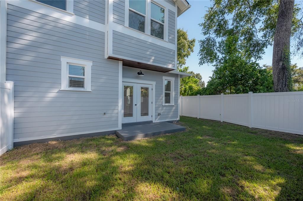 For Sale: $865,000 (4 beds, 3 baths, 2585 Square Feet)