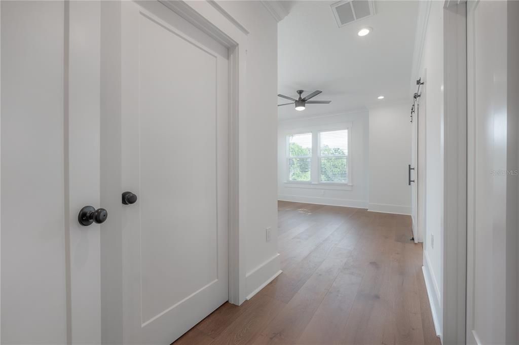 For Sale: $865,000 (4 beds, 3 baths, 2585 Square Feet)