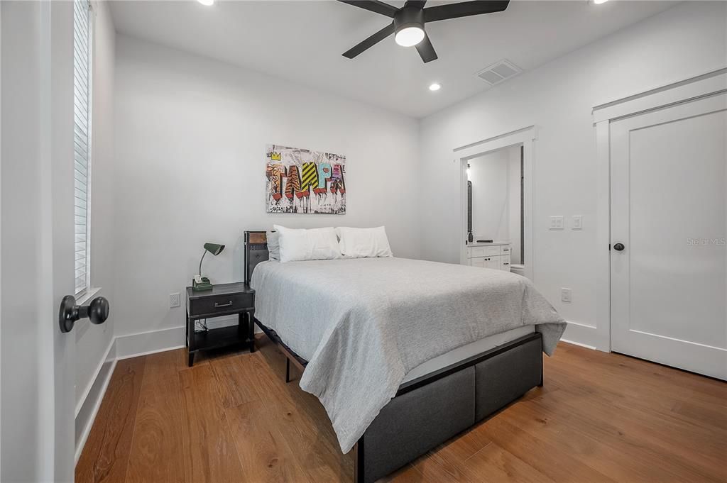 For Sale: $865,000 (4 beds, 3 baths, 2585 Square Feet)