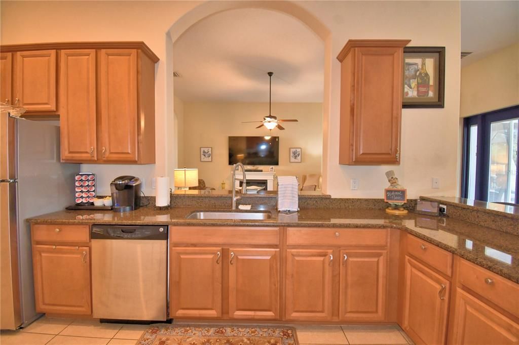 待售: $575,000 (4 贝兹, 3 浴室, 2781 平方英尺)