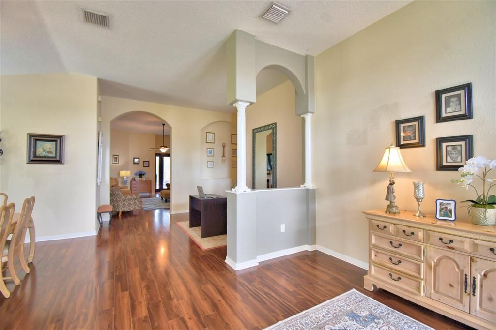 待售: $575,000 (4 贝兹, 3 浴室, 2781 平方英尺)