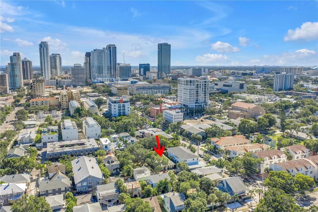 For Sale: $961,000 (5 beds, 0 baths, 2556 Square Feet)