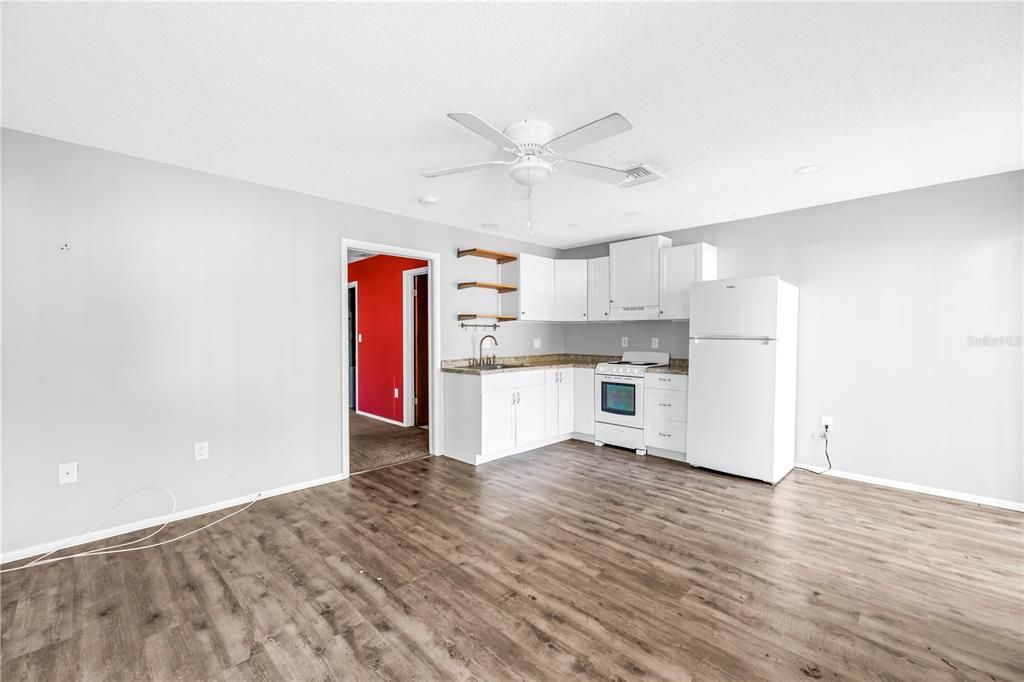 For Sale: $961,000 (5 beds, 0 baths, 2556 Square Feet)