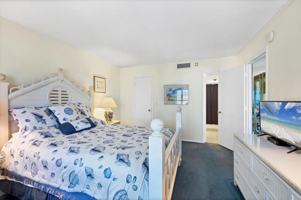 For Sale: $1,000,000 (2 beds, 2 baths, 1150 Square Feet)