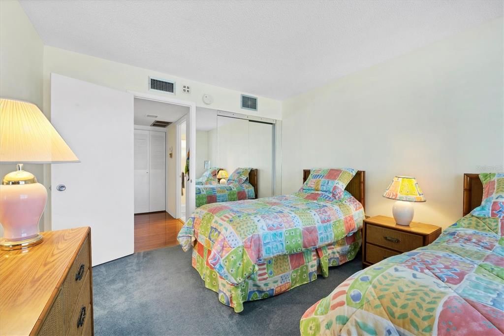 For Sale: $1,000,000 (2 beds, 2 baths, 1150 Square Feet)