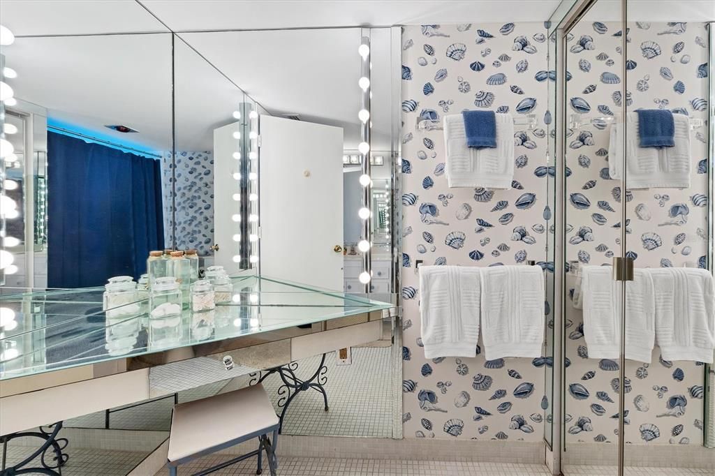 For Sale: $1,000,000 (2 beds, 2 baths, 1150 Square Feet)