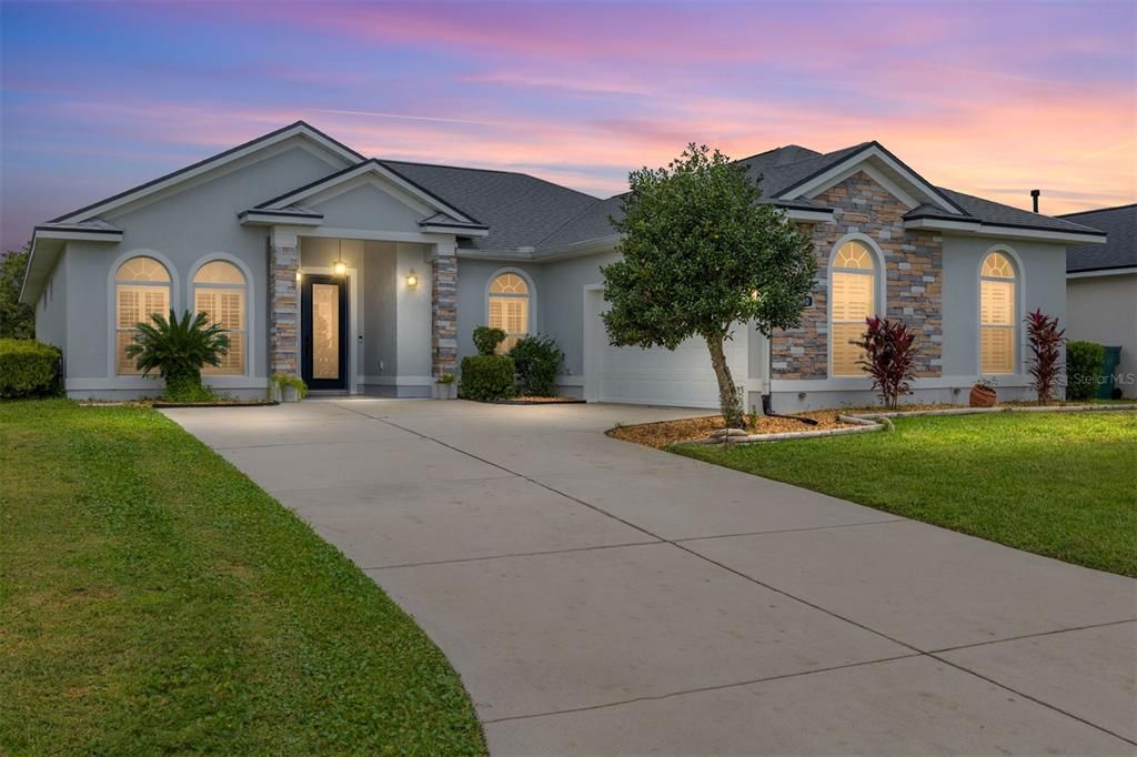 Recently Rented: $2,850 (4 beds, 3 baths, 2312 Square Feet)