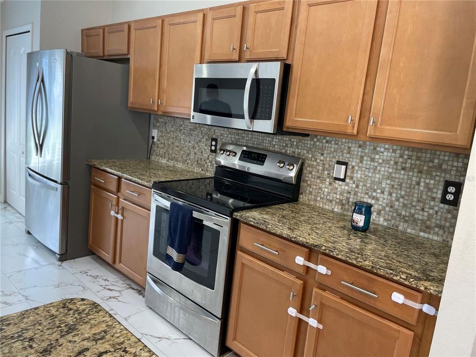 В аренду: $2,600 (3 спален, 2 ванн, 1640 Квадратных фут)