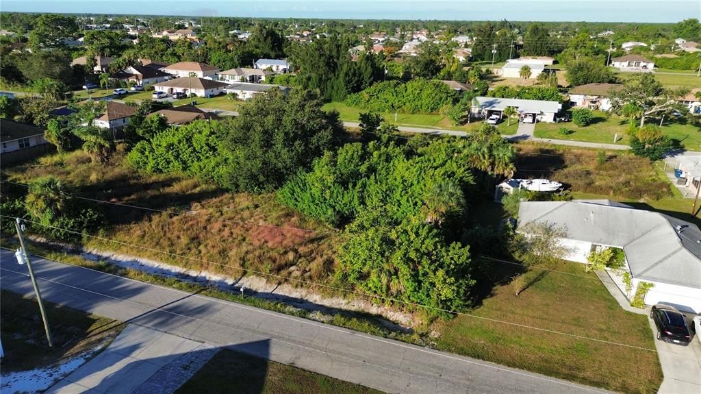 待售: $40,000 (0.17 acres)