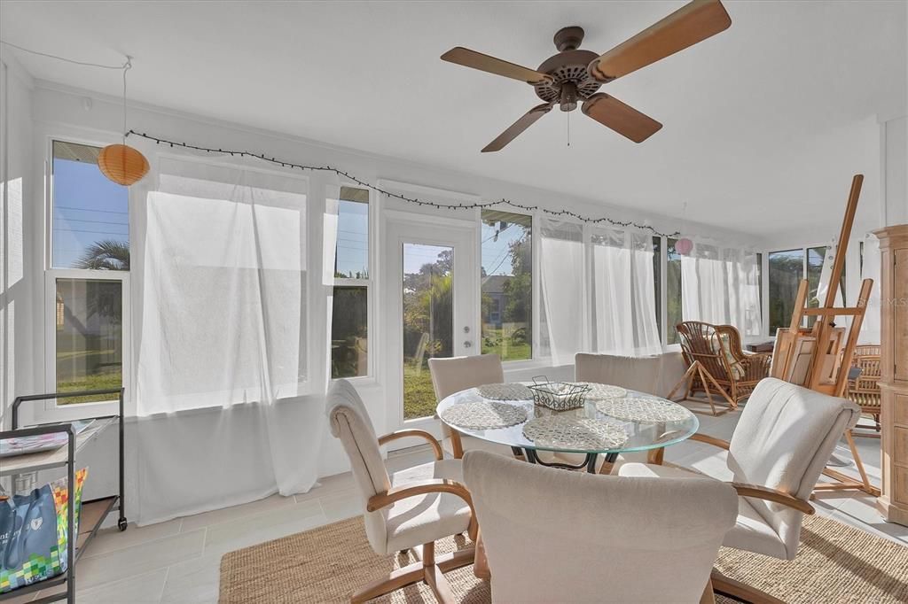 For Sale: $378,000 (3 beds, 2 baths, 1665 Square Feet)