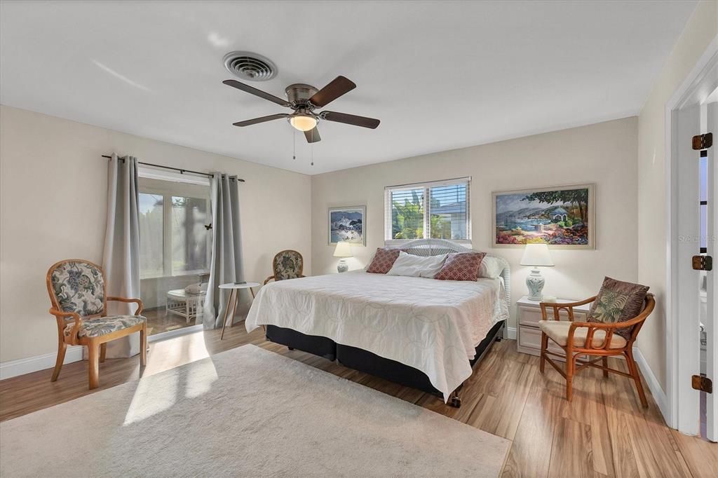 For Sale: $378,000 (3 beds, 2 baths, 1665 Square Feet)