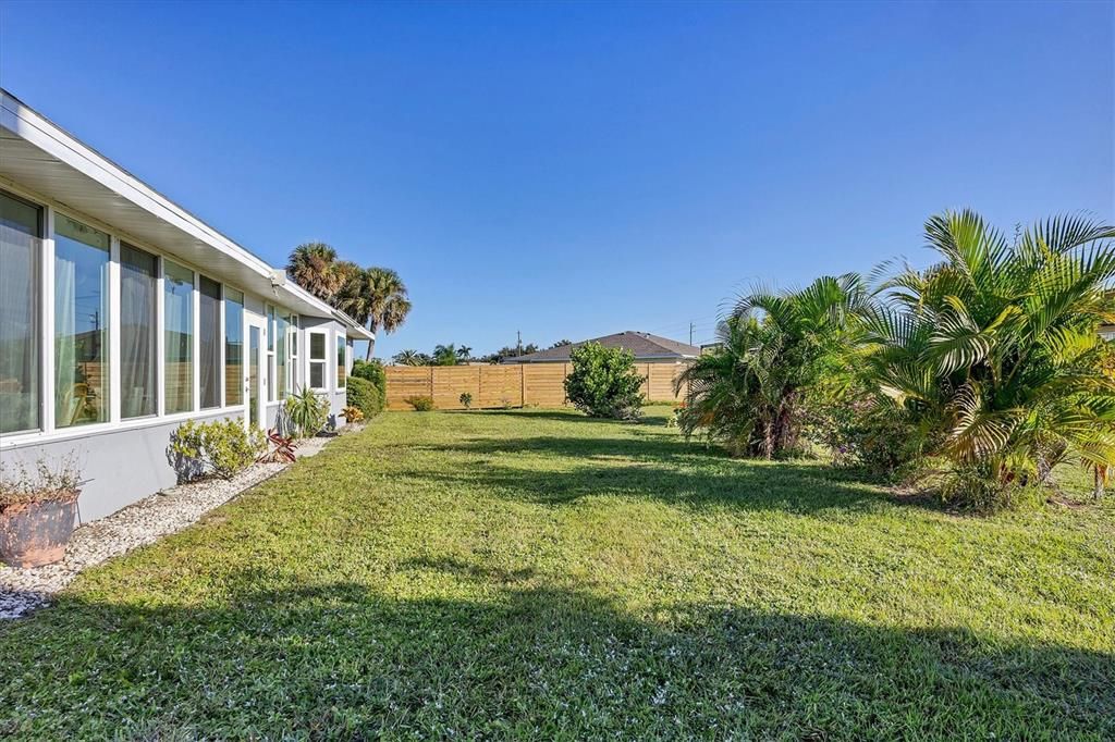 For Sale: $378,000 (3 beds, 2 baths, 1665 Square Feet)