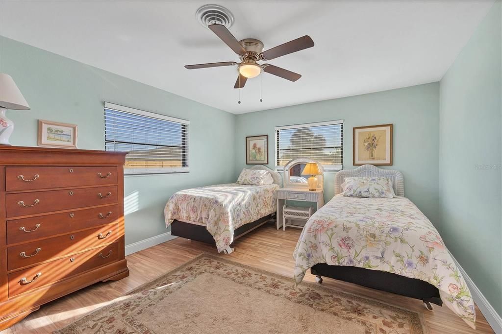 For Sale: $378,000 (3 beds, 2 baths, 1665 Square Feet)