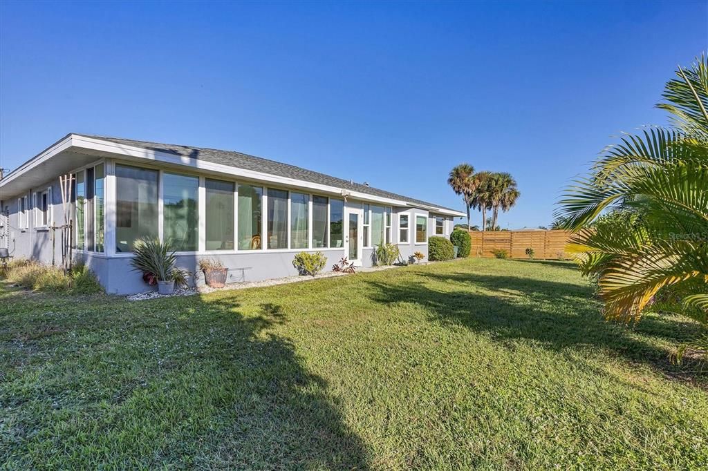 For Sale: $378,000 (3 beds, 2 baths, 1665 Square Feet)