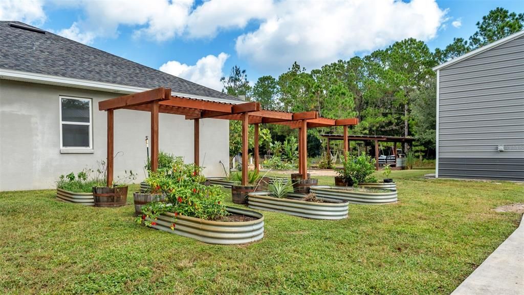 待售: $700,000 (3 贝兹, 2 浴室, 2091 平方英尺)