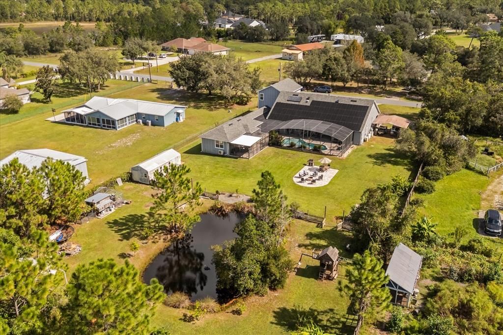 For Sale: $925,000 (5 beds, 5 baths, 4546 Square Feet)