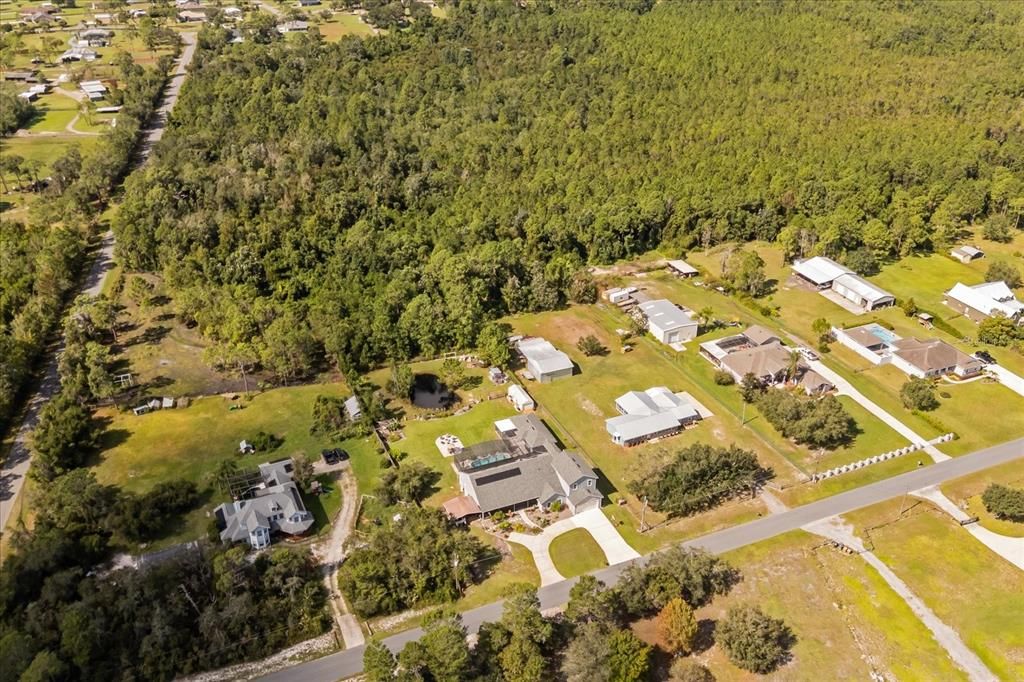 For Sale: $925,000 (5 beds, 5 baths, 4546 Square Feet)