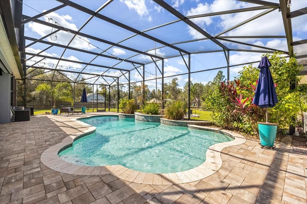 For Sale: $925,000 (5 beds, 5 baths, 4546 Square Feet)