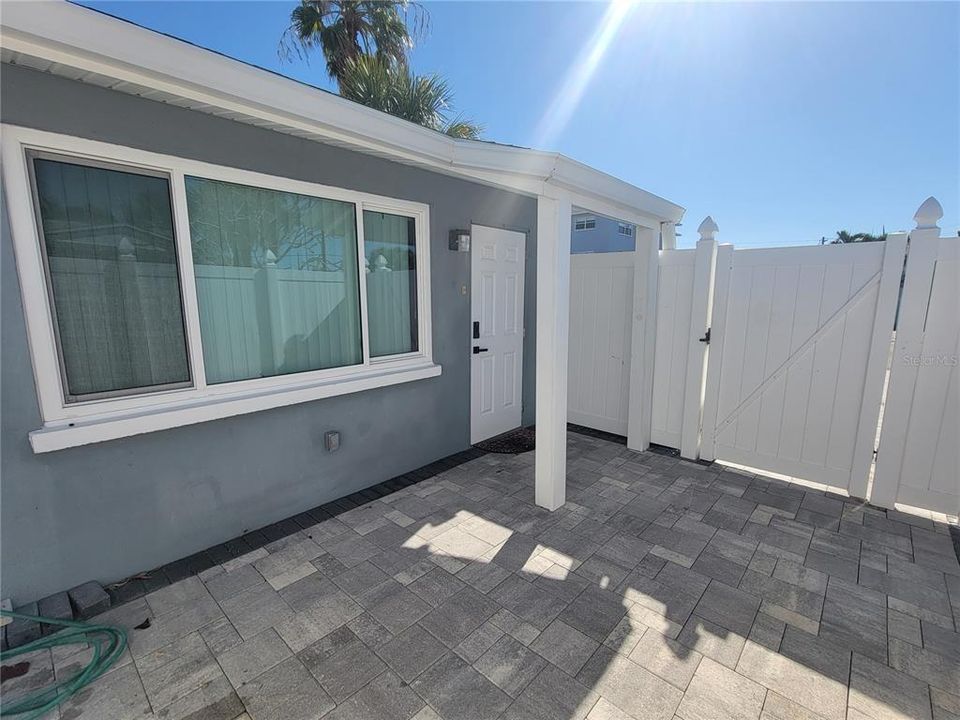 Activo con contrato: $1,950 (1 camas, 1 baños, 326 Pies cuadrados)