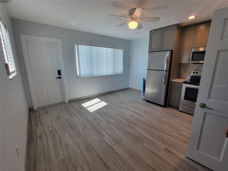 Activo con contrato: $1,950 (1 camas, 1 baños, 326 Pies cuadrados)