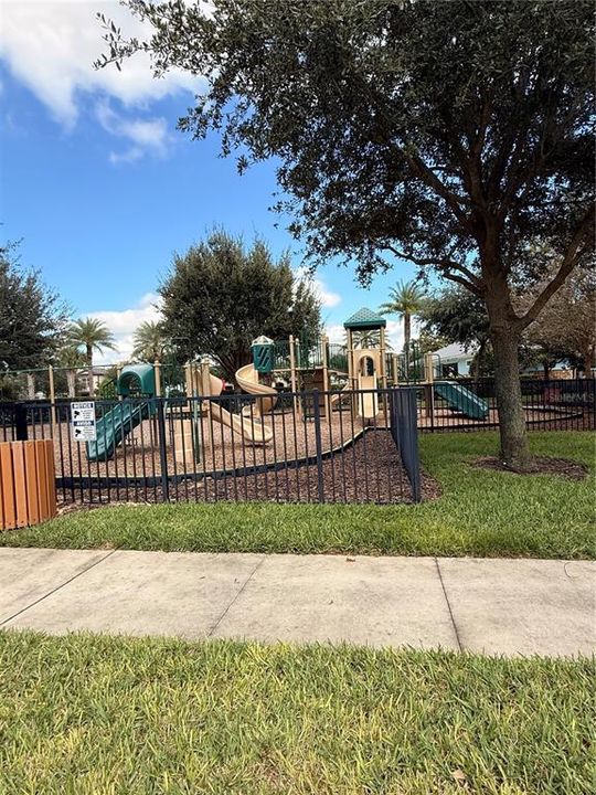 出租: $2,800 (3 贝兹, 2 浴室, 2110 平方英尺)