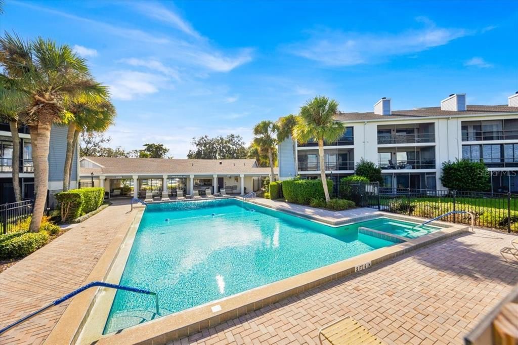 待售: $209,000 (2 贝兹, 2 浴室, 1065 平方英尺)