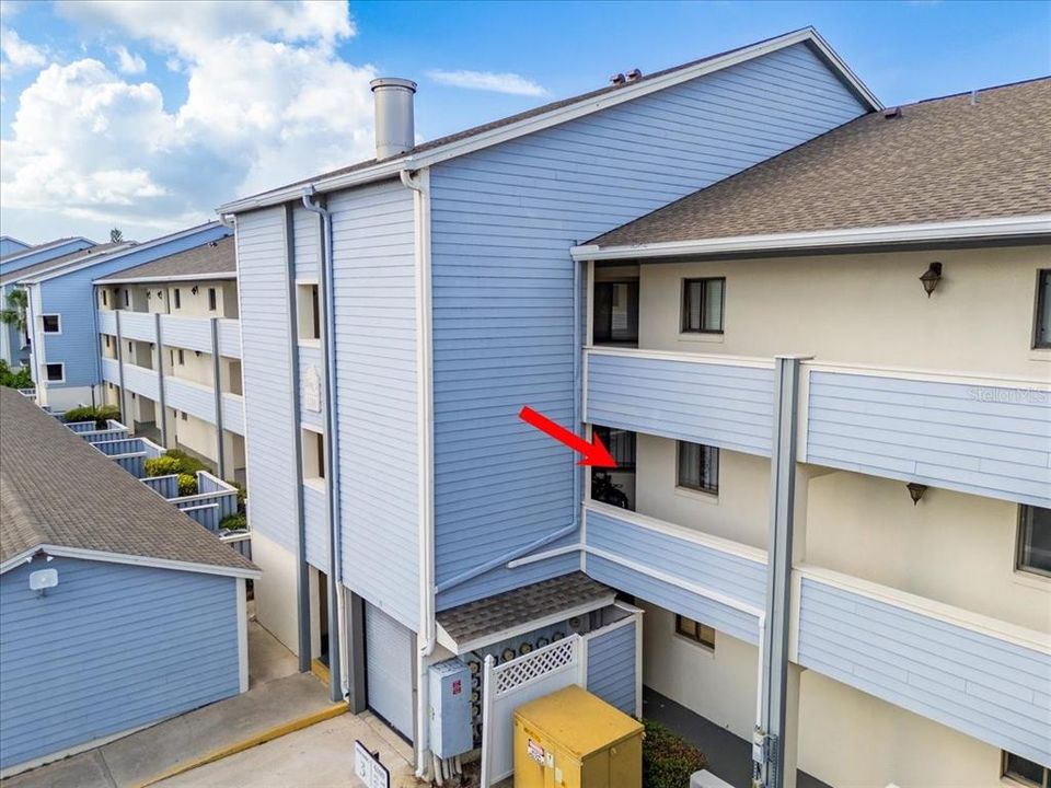 待售: $209,000 (2 贝兹, 2 浴室, 1065 平方英尺)