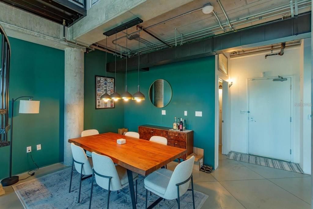 For Rent: $4,000 (3 beds, 3 baths, 1833 Square Feet)