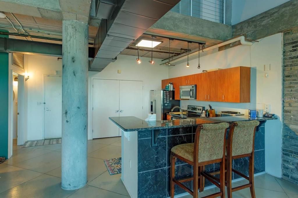 For Rent: $4,000 (3 beds, 3 baths, 1833 Square Feet)