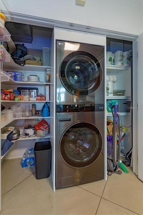 For Rent: $4,000 (3 beds, 3 baths, 1833 Square Feet)